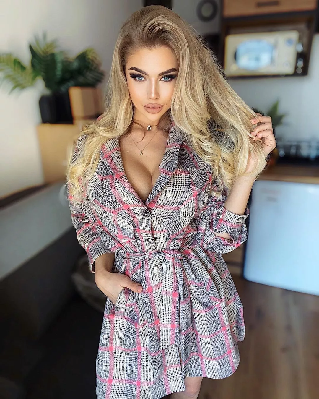 W sieci zawrzało! Uwielbiana gwiazda disco polo odsłoniła biust! Aż kipi od komentarzy! 